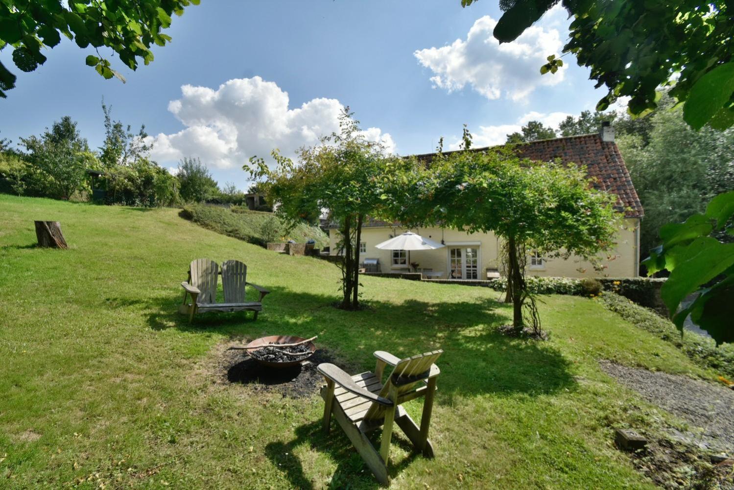 New! Unieke Vakantiewoning In Bosrijke Omgeving Tongeren Exterior photo